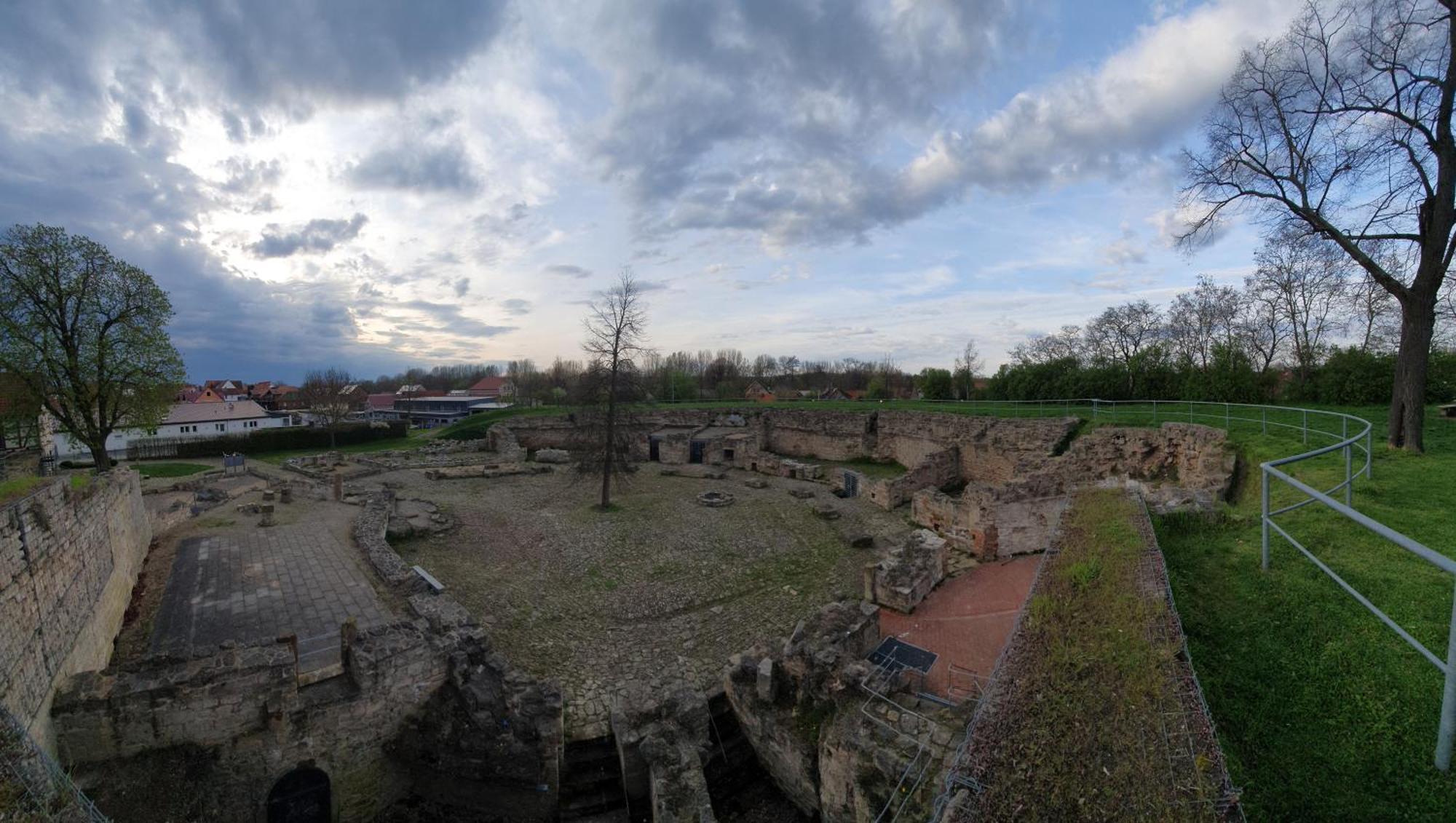 Ferienwohnungen An Der Schlossruine Herbsleben Bagian luar foto